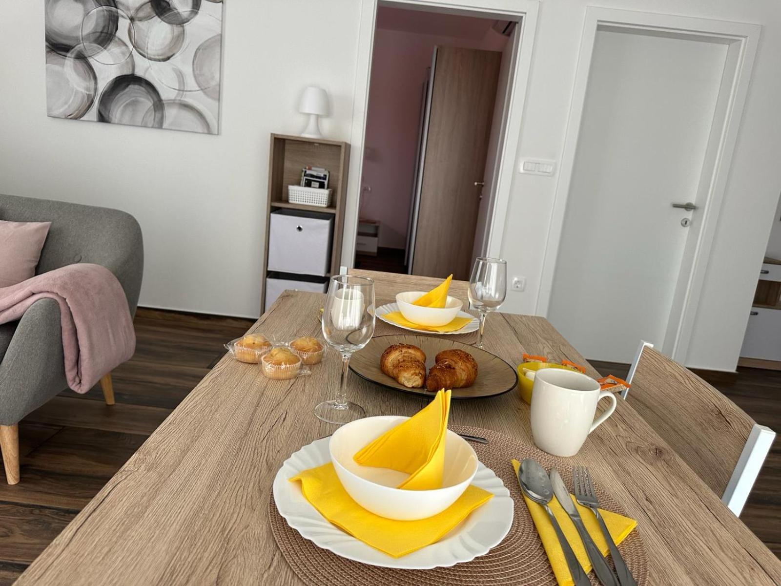 Apartments Harmony Hills Pula Eksteriør billede