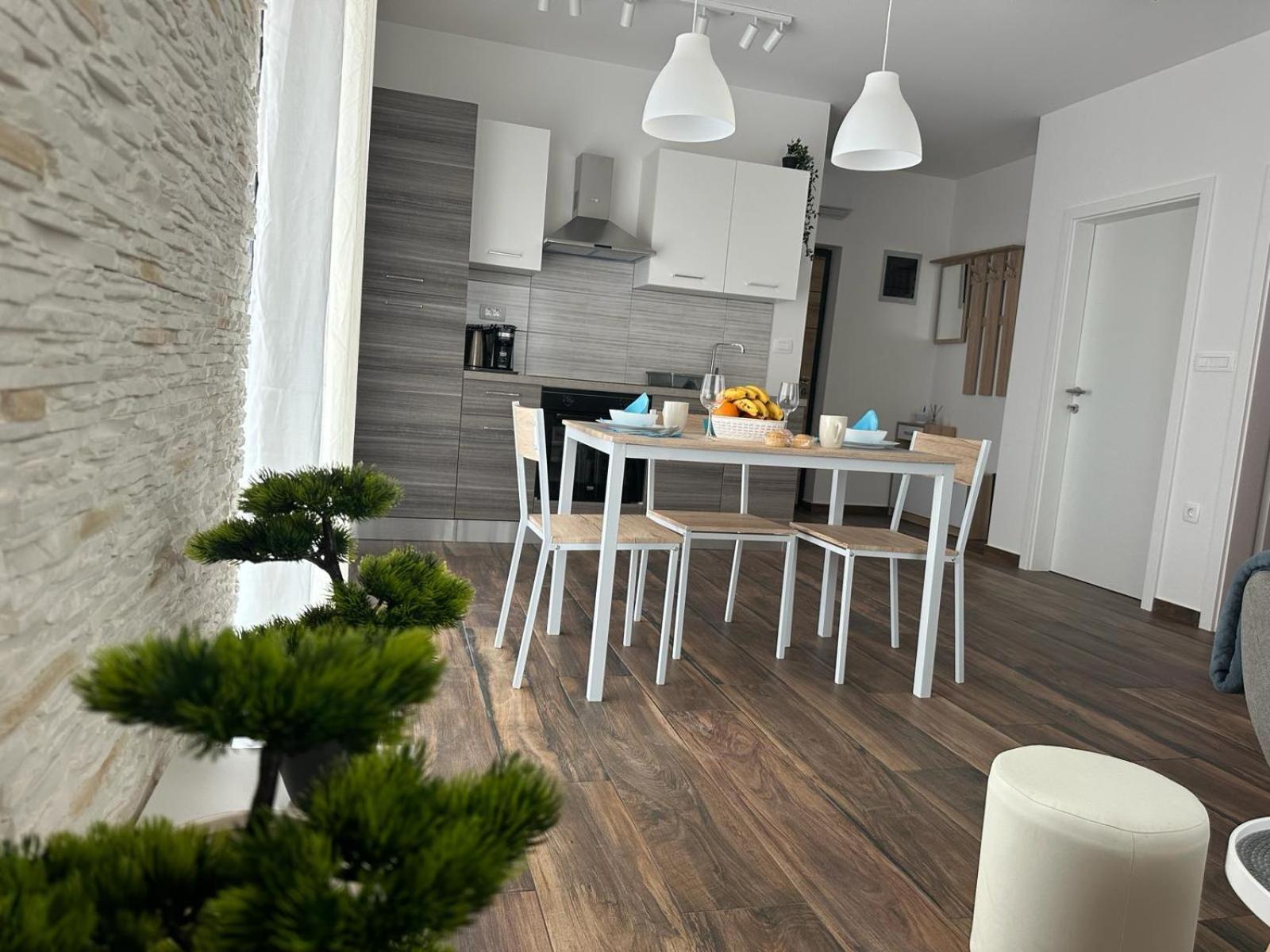Apartments Harmony Hills Pula Eksteriør billede