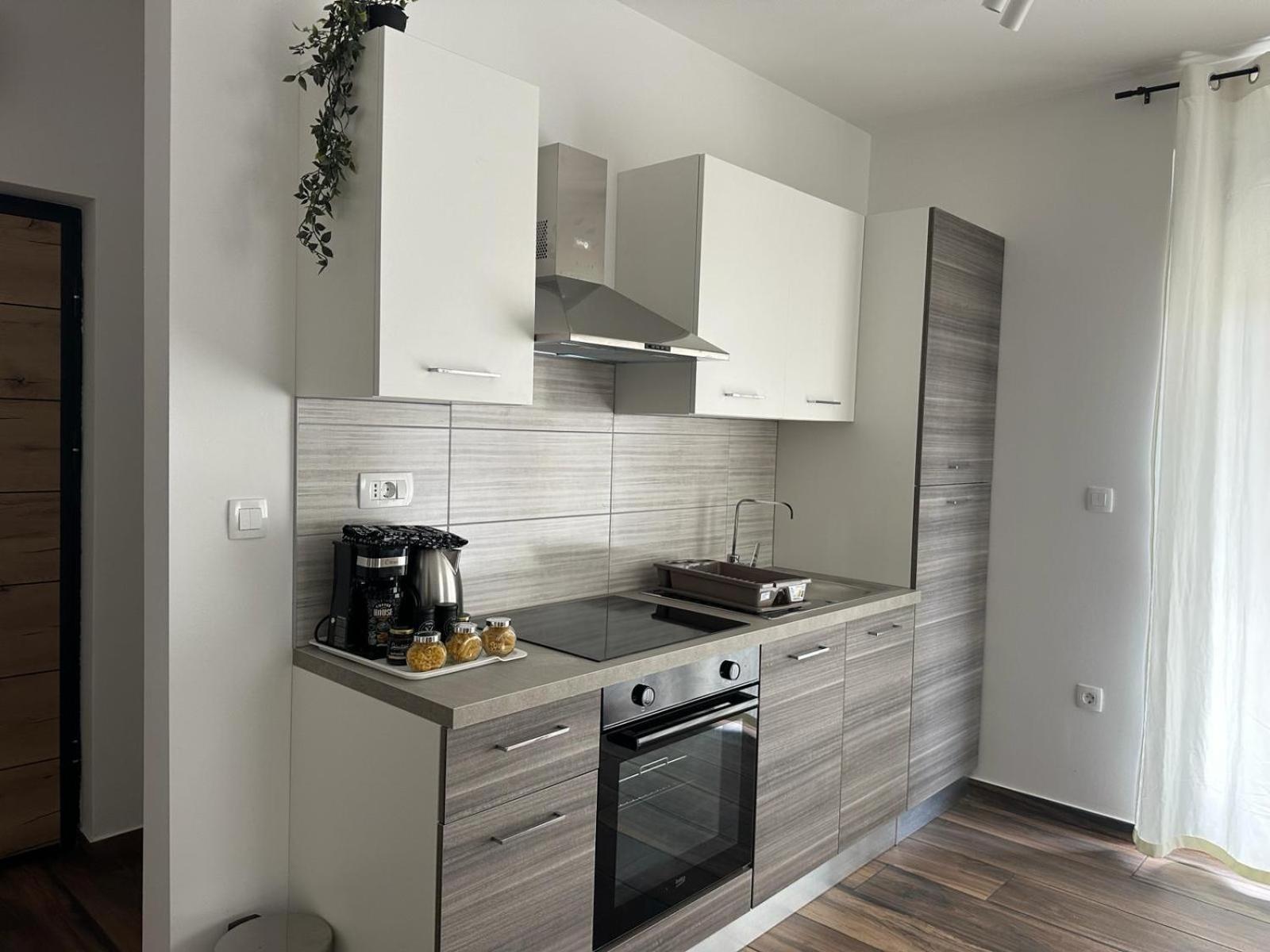 Apartments Harmony Hills Pula Eksteriør billede